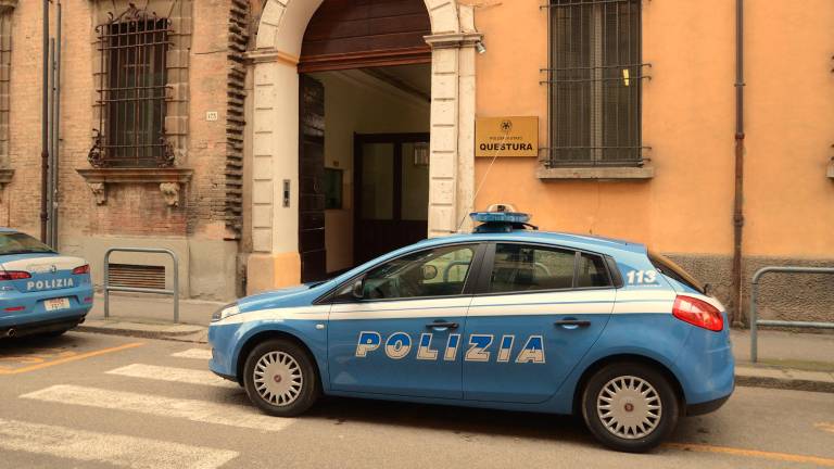 Forlì. Si presenta in Questura per l’obbligo di firma con la droga
