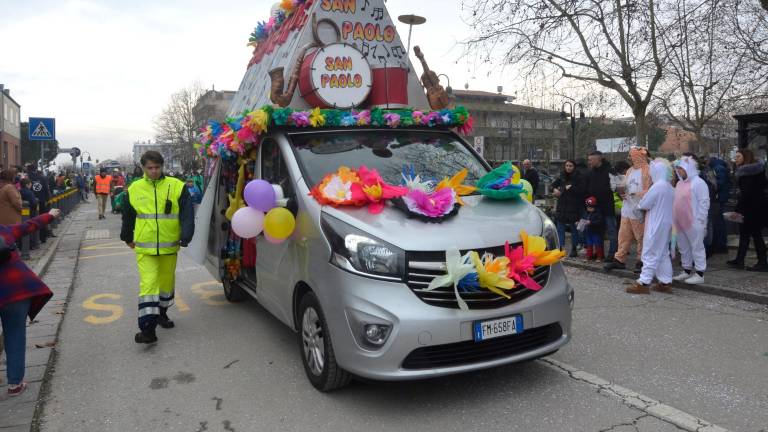 Il carnevale a Marina di Ravenna nello scorso week-end (Fiorentini)