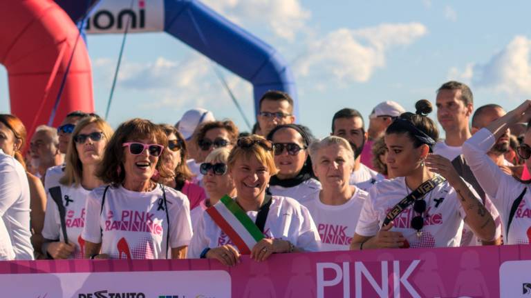 Ravenna, ecco la Pink Ranning contro la violenza alle donne FOTOGALLERY
