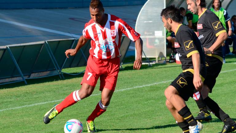 Christian Jidayi in azione con la maglia del Forlì