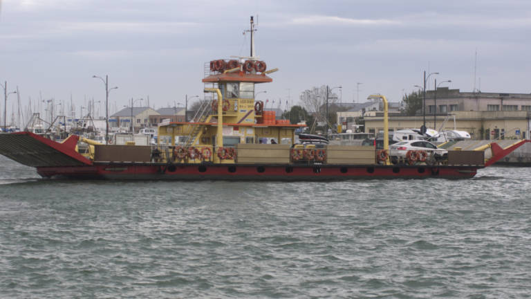 Ravenna, traghetto: servizio sospeso nei pomeriggio di martedì 20 e mercoledì 21 dicembre