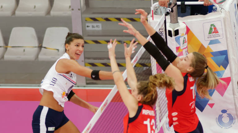 Volley A2 donne, una preziosa vittoria per la Teodora a Olbia (1-3)