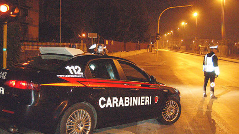 Misano, ubriaco insulta i carabinieri: denunciato