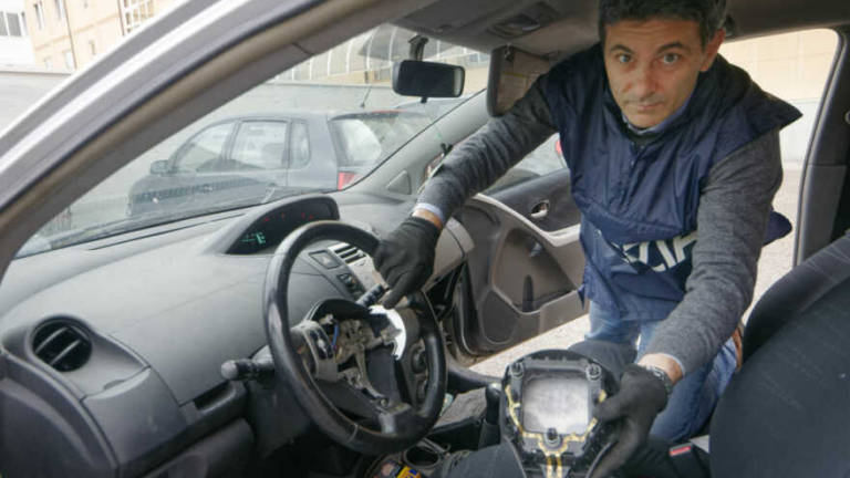 Droga al posto dell'airbag, arrestato 44enne a Cotignola