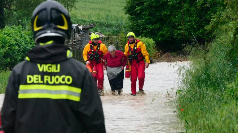 L’alluvione e le ferite di Imola: “Sembrava un film, quando piove abbiamo paura ancora oggi”