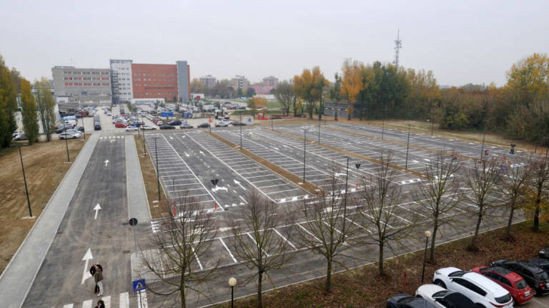 Ravenna, inaugurato il nuovo parcheggio al Cmp: 216 posti auto in più