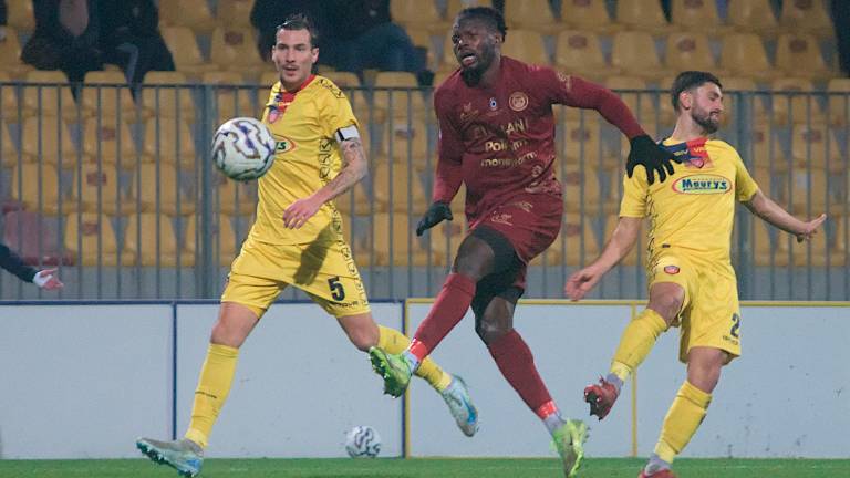 Jonathan Italeng è ancora alla ricerca del primo gol in maglia Ravenna foto massimo fiorentini