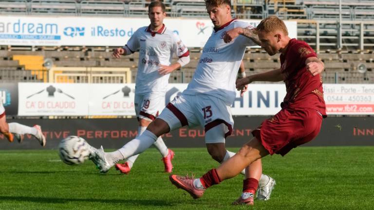 Matteo Motti è alle prese con la pubalgia e non è al meglio ma ieri pomeriggio è partito con la squadra per la trasferta molisana foto massimo fiorentini