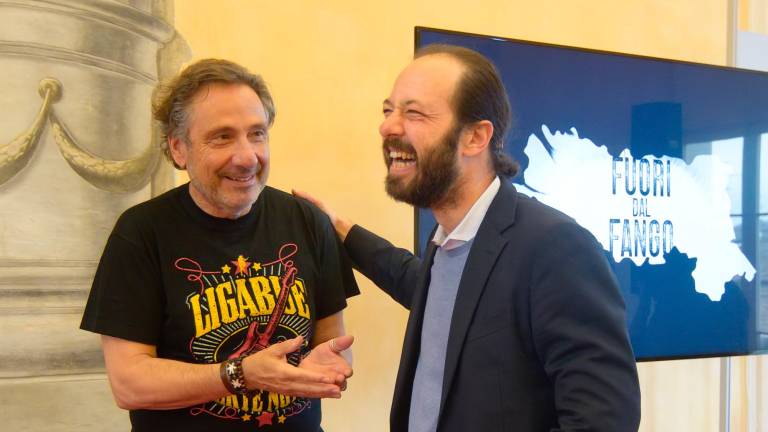 Tozzi insieme all’assessore Baroncini durante la presentazione di ieri (foto Fiorentini)