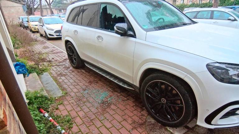 Ravenna, rubavano nelle auto: arrestati due giovani richiedenti asilo