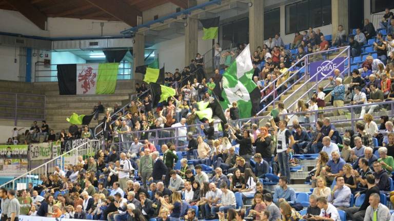 Basket, il sondaggio per eleggere la top 5 dei Raggisolaris