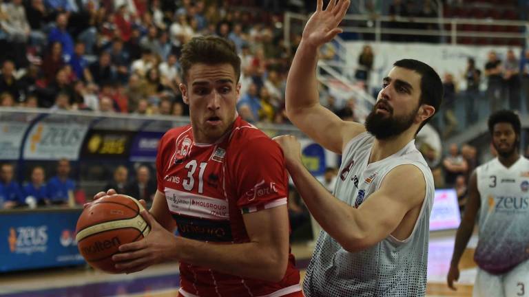 Basket A2, maxi schermo al Pala Galassi per l'Unieuro