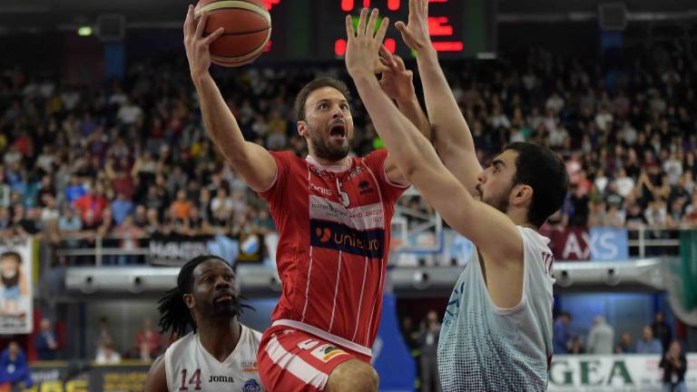 Basket A2 play-off, Il sogno dell'Unieuro si spegne a Rieti in gara5