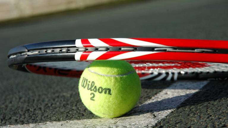 Tennis, Flamigni e Spezi nei quarti a Misano