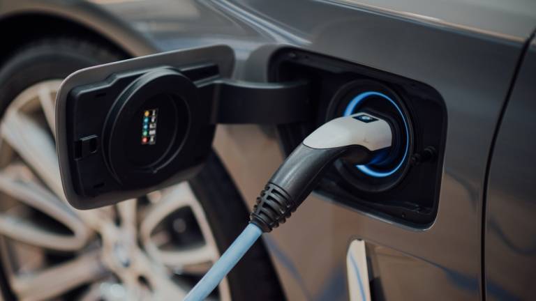 San Marino, la ricarica dell'auto elettrica costa 40 centesimi al kwh. In Italia costa di più