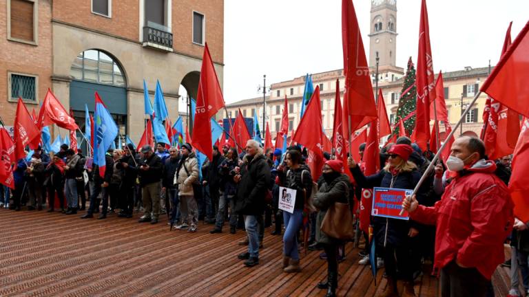 Forlì, sciopero generale: in 600 alla manifestazione in Piazza Saffi - Gallery