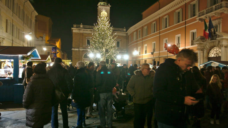 Ravenna, domani si accende l'albero in piazza