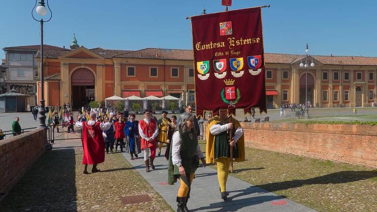 Lugo, Contesa Estense: prime gare, mercatini medievali, cortei storici