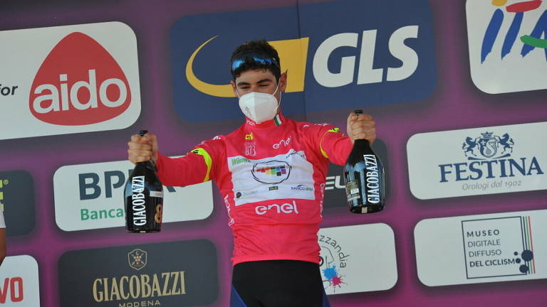 Ciclismo Giro d'Italia U23, la gioia di Cantoni in rosa - GALLERY