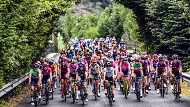 Ciclismo, lunedì 4 luglio il giro donne 2022 a Cesena
