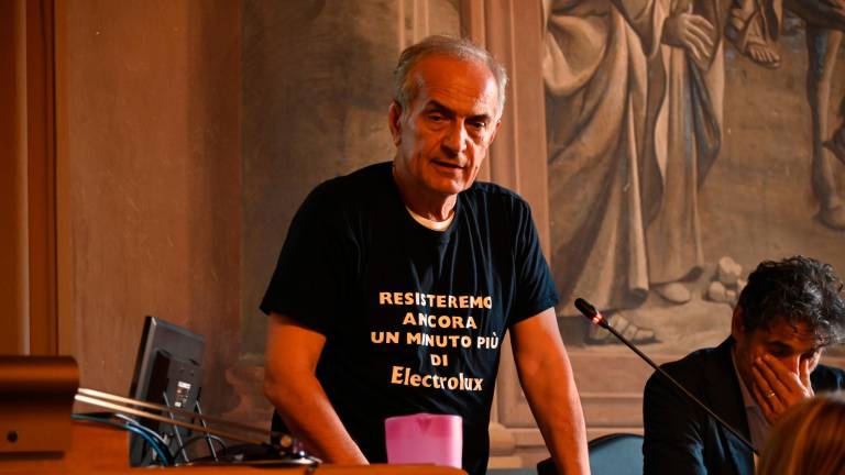 Il sindaco Gian Luca Zattini ieri in consiglio comunale (foto e video Fabio Blaco)