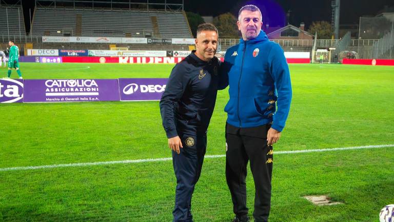 Marco Marchionni, qui insieme a Francesco Tomei dell’Ascoli, sta guidando il Ravenna alla grande foto fiorentini