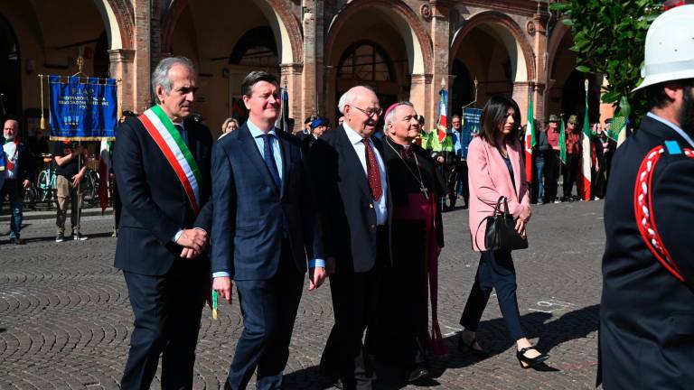 Forlì. Liberazione, celebrazioni nel segno della memoria in piazza Saffi GALLERY