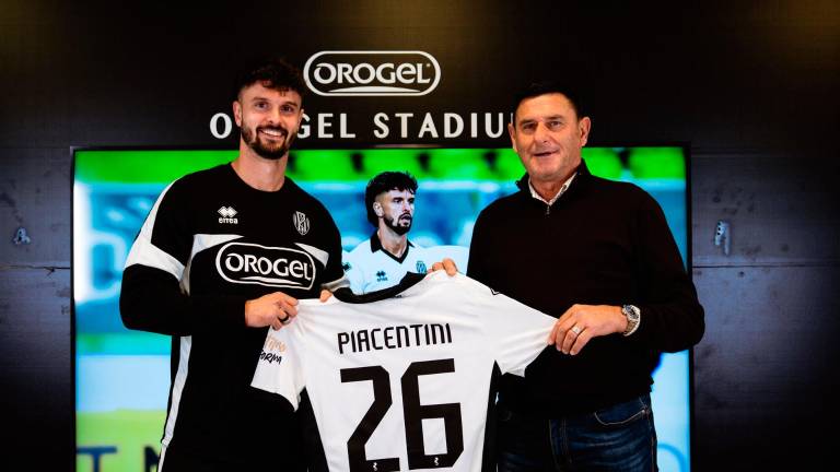 Cesena, Piacentini prolunga fino al 2027