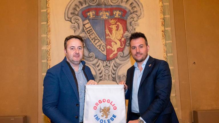 Il sindaco di Imola Marco Panieri (a destra) con il presidente dell’associazione Orgoglio Imolese Luca Salvadori