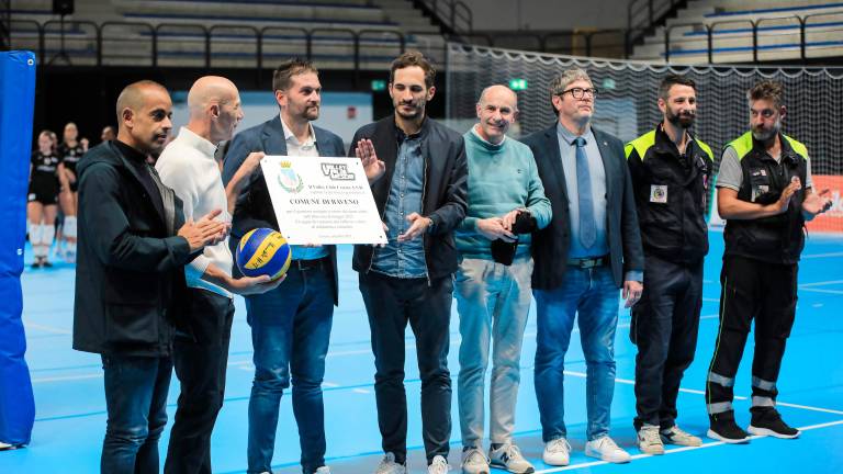 Cesena ringrazia Baveno: 15mila euro a sostegno della riapertura del Carisport dopo l’alluvione