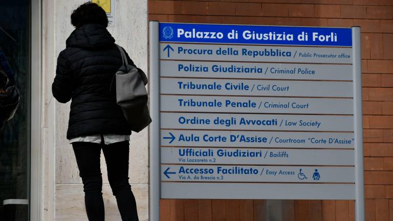 Il tribunale di Forlì foto Fabio Blaco