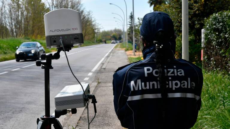 Ravenna, multe cancellate «per sbaglio». L’appello assolve il vigile