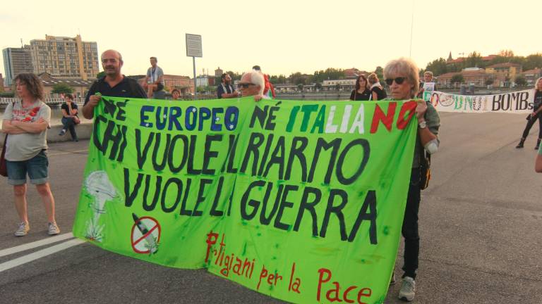 Ravenna. In darsena la protesta contro il traffico di armi FOTOGALLERY FIORENTINI