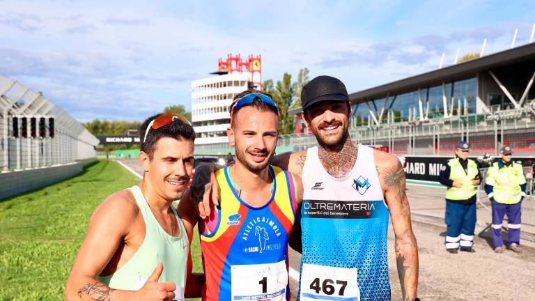 I primi tre classificati della Tre Monti 2024: Zanni, il vincitore Ricciardi e Bartolotti