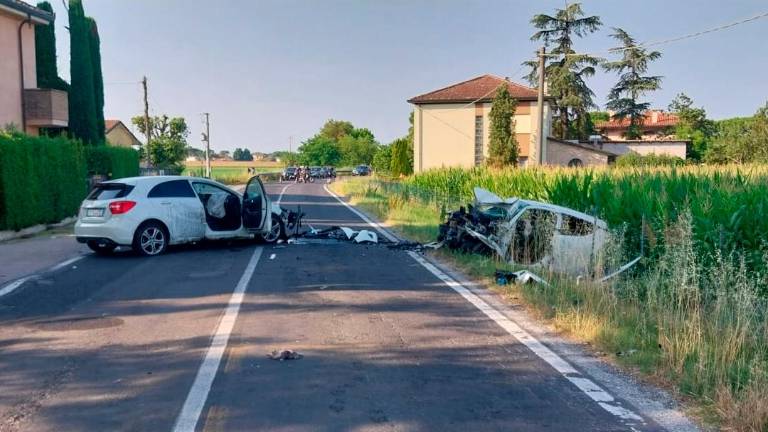 Ravenna, incidente all’alba a Castiglione: in quattro gravi al Bufalini