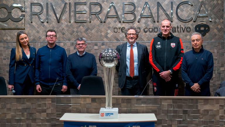 Sandro Dell’Agnello e Piero Bucchi (gli ultimi a destra nella foto) sono pronti a ritrovarsi di fronte in Coppa