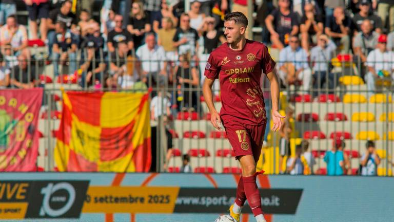 Il centrocampista Lorenzo Lonardi, lo scorso anno al Pescara (Fiorentini)