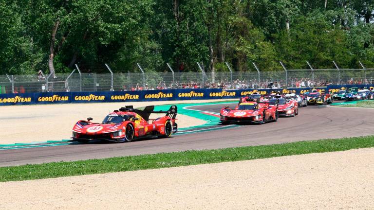 Imola Wec, gli applausi per Kimi Antonelli, il tifo e l’emozione in autodromo il giorno della gara Gallery FOTO MMPH