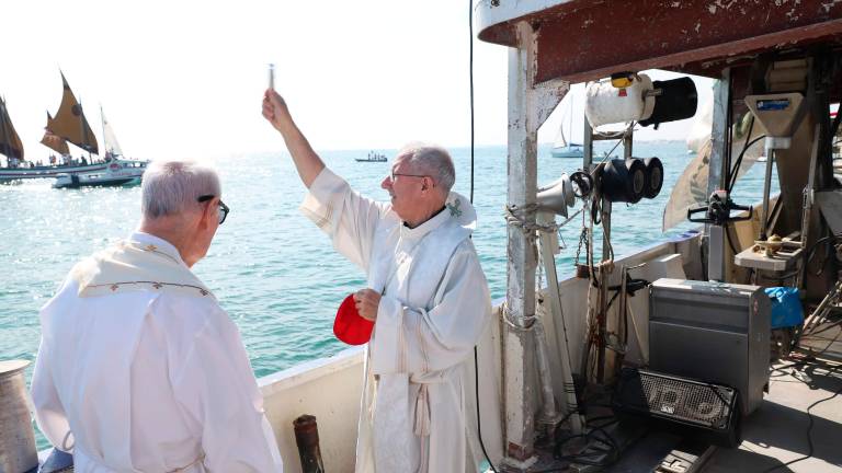 Madonna del Rosario in processione e benedizione del mare a Cesenatico FOTOGALLERY