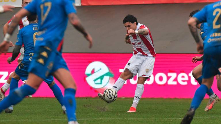 Alessandro Selvini ha già debuttato con la maglia del Forlì domenica contro la Sambenedettese (foto Fabio Blaco)