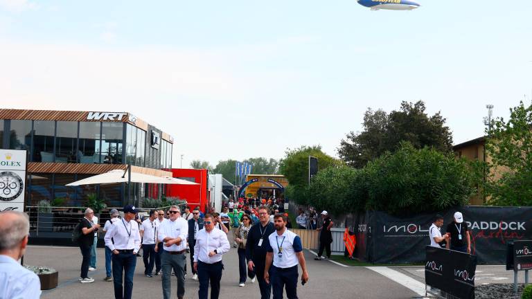 Imola Wec, gli applausi per Kimi Antonelli, il tifo e l’emozione in autodromo il giorno della gara Gallery FOTO MMPH