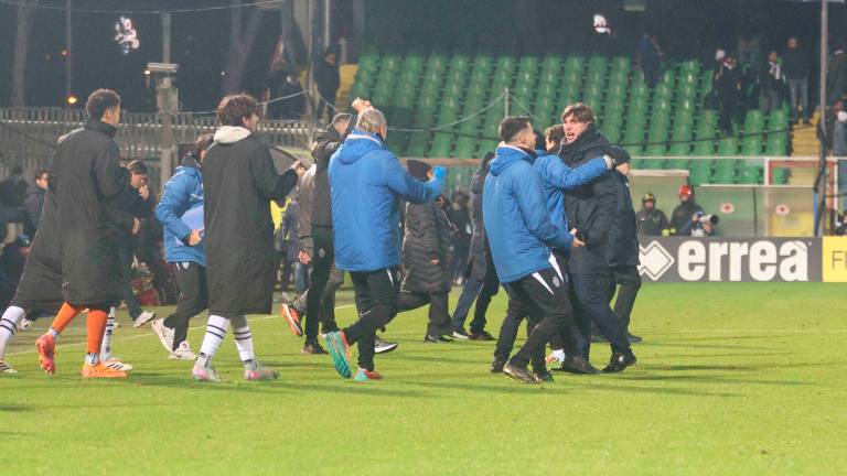 L’esultanza finale di Michele Mignani (foto Zanotti)