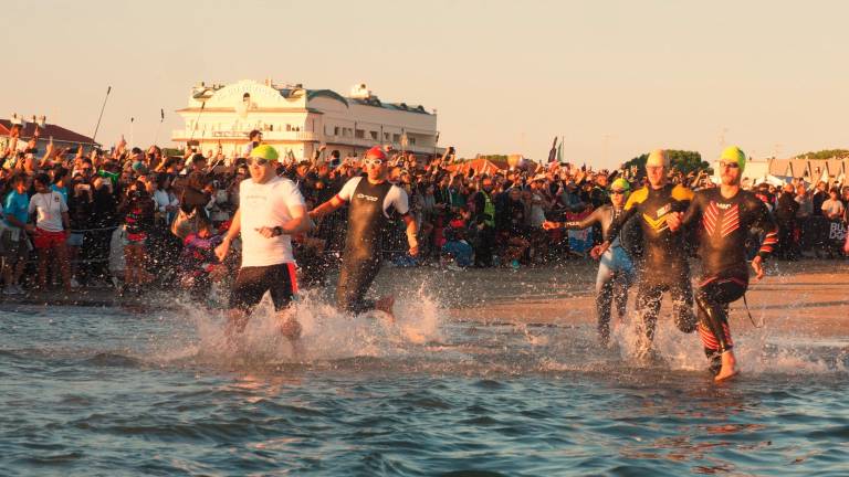 Cervia. Al via la corsa degli uomini di ferro FOTOGALLERY FIORENTINI
