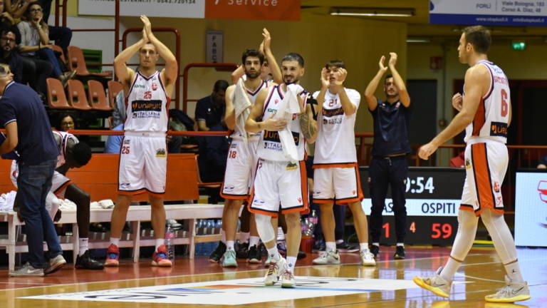 Basket A2, l'Unieuro fa un pensierino al record di vittorie