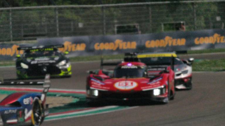 Imola, al Wec il popolo delle corse riempie centro e circuito - Gallery FOTO MMPH
