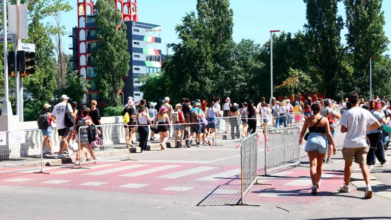 Imola, il pubblico di Cremonini è già arrivato in città GALLERY MMPH