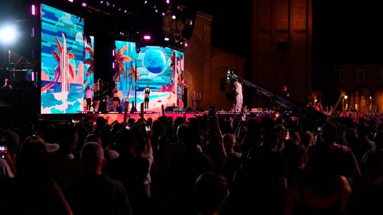 Forlì, Piazza Saffi in festa ma senza il pienone per il concerto di Radio Bruno - Gallery