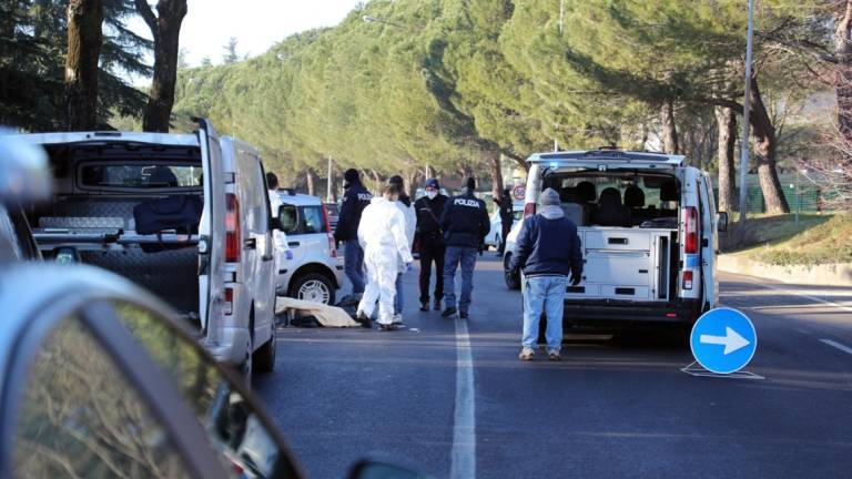 Imola, auto contro un albero, muore 82enne a Ponticelli