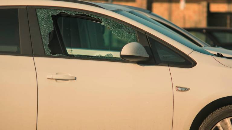 Ravenna. Nuovo raid vandalico, danneggiate 10 automobili