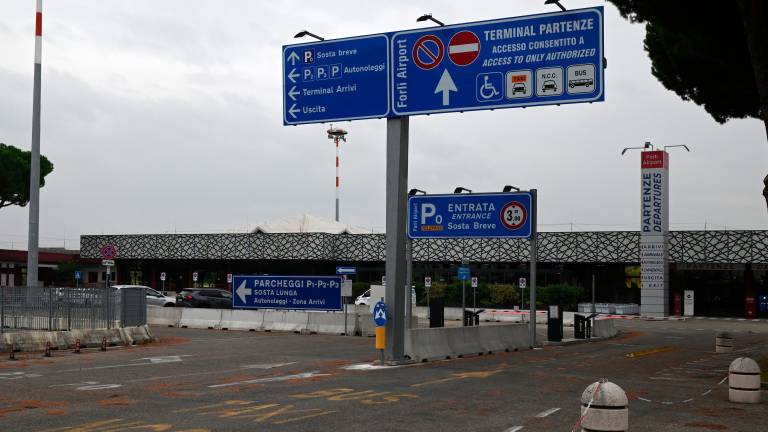 Forlì, dall’aeroporto “Ridolfi” si vola fino a Mosca con scalo a Tbilisi